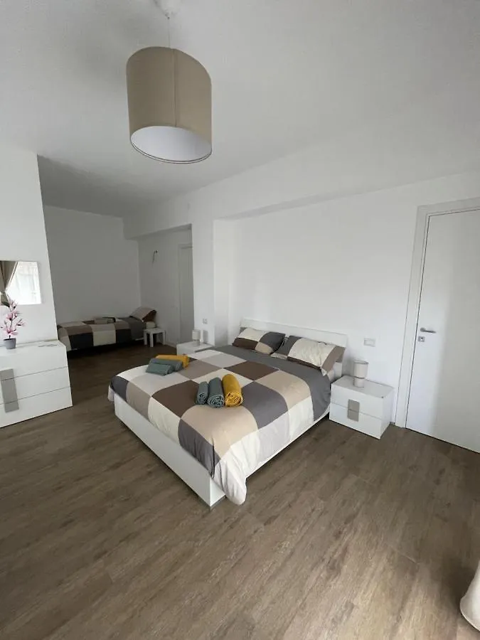 Bed & Breakfast Mama B&B Agira