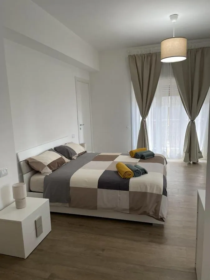 Bed & Breakfast Mama B&B Agira Italy