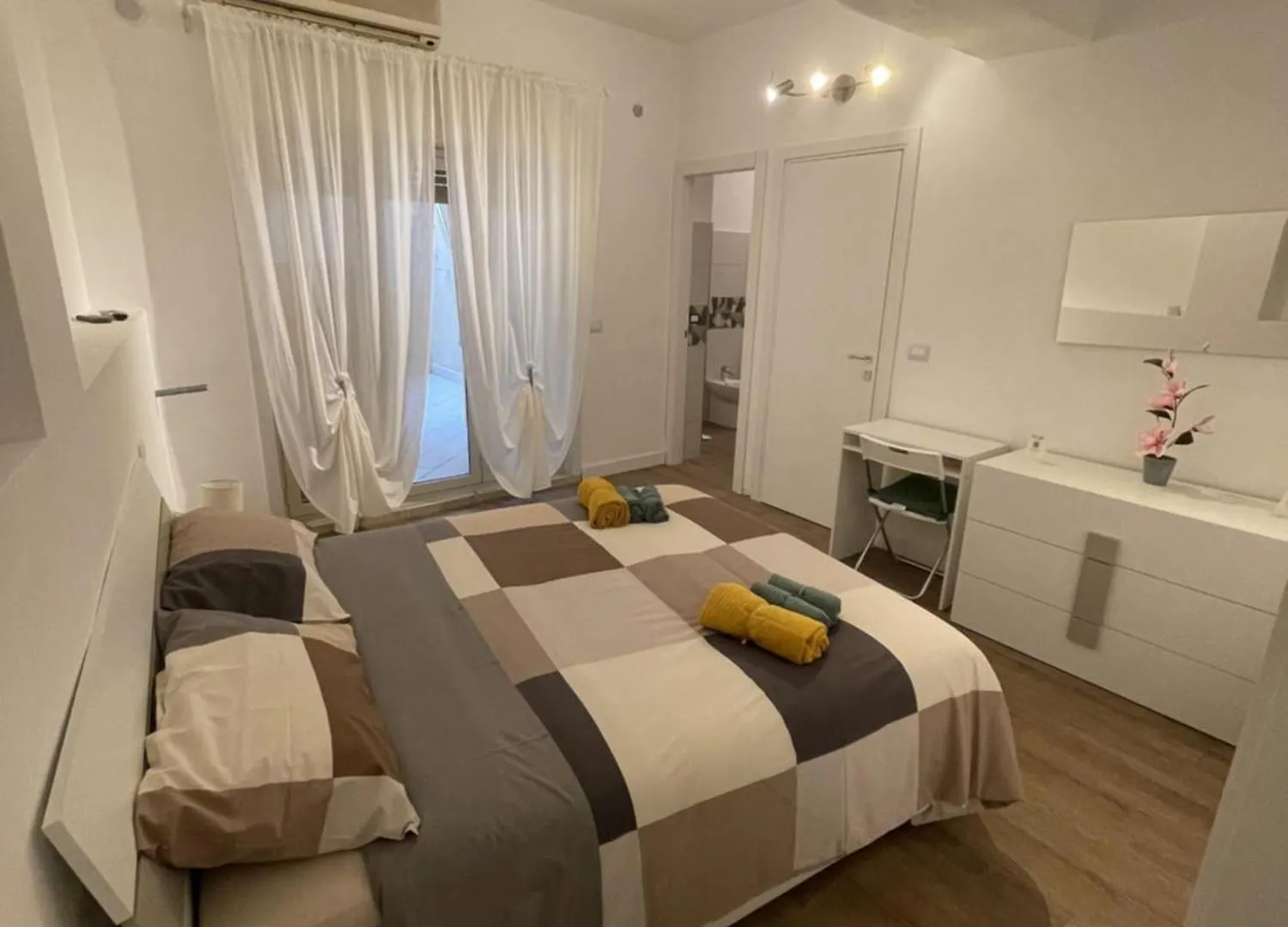 Mama B&B Agira Bed & Breakfast
